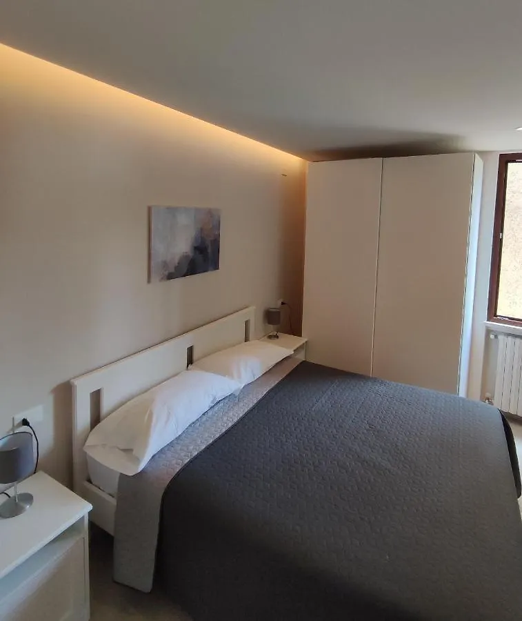 Casa Italo Apartment Gardone Riviera 0*,  Italy