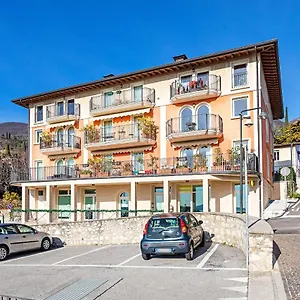 Poggio Di Fasano 9 By Wonderful Italy Gardone Riviera